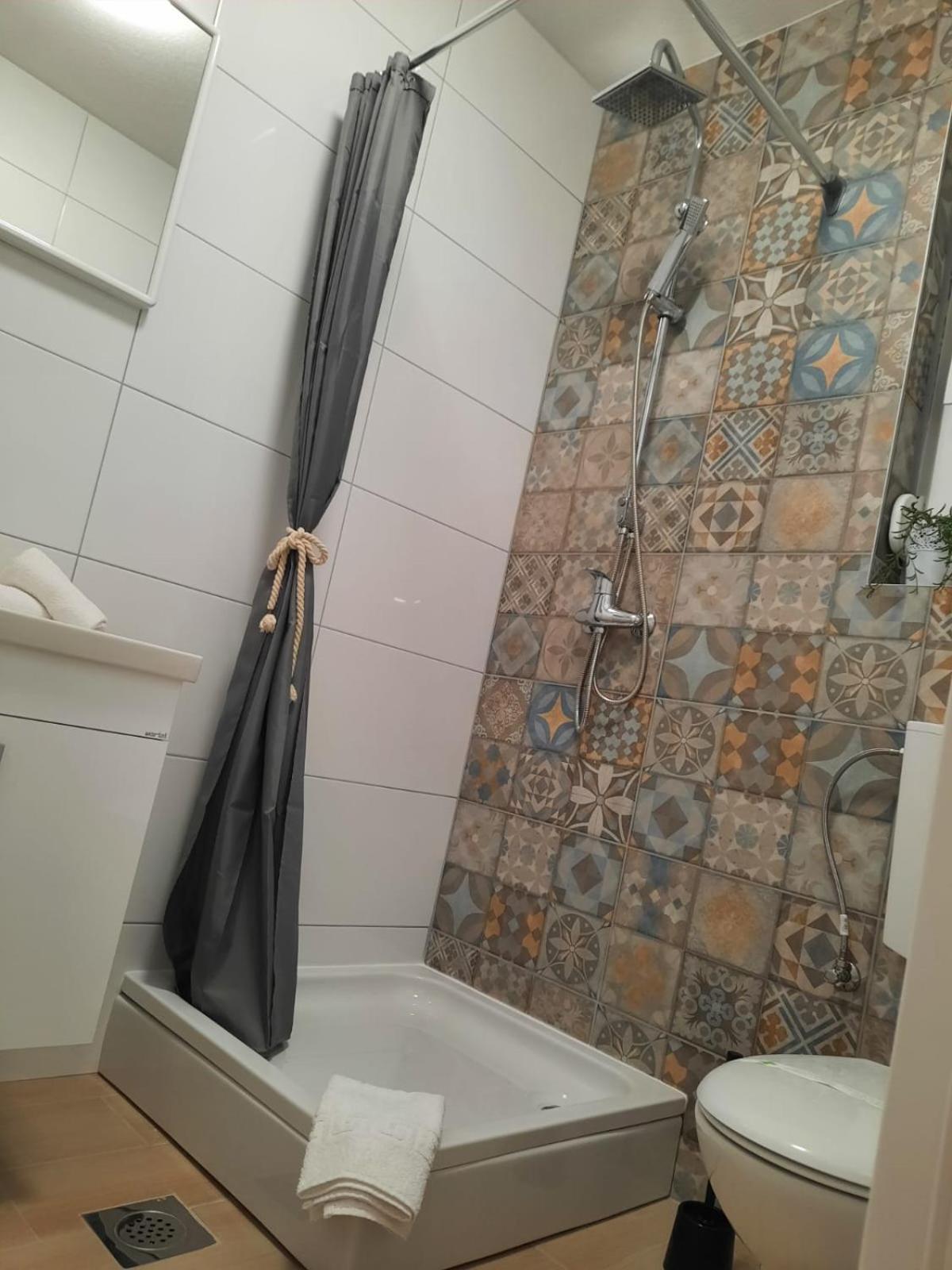 Apartmani Silentium 内乌姆 外观 照片